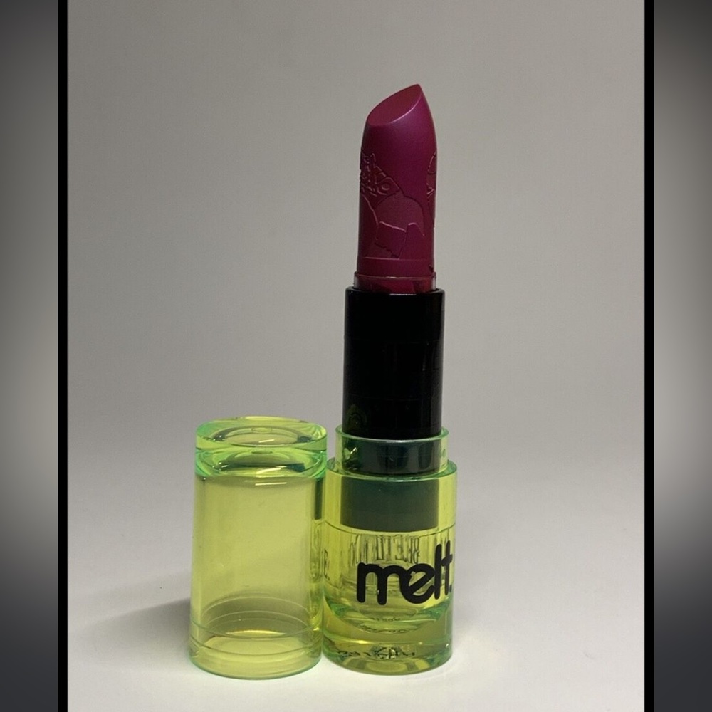 NEW (no box) Melt Cosmetics Beetlejuice Collection Iridescent Lipstick Calypso
